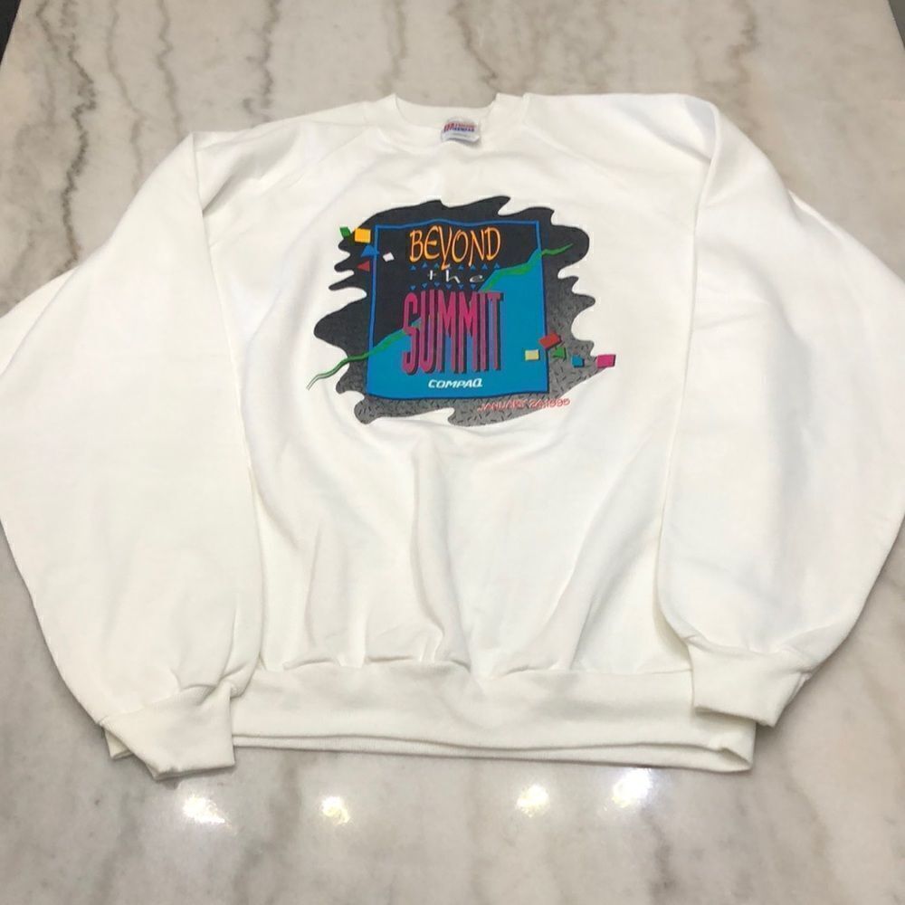 Vintage 90’s Crewneck Sweater Compaq Computers “Beyond The Summit” 1995